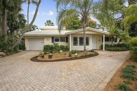 2651 NE 52nd Street Lighthouse Point FL 33064