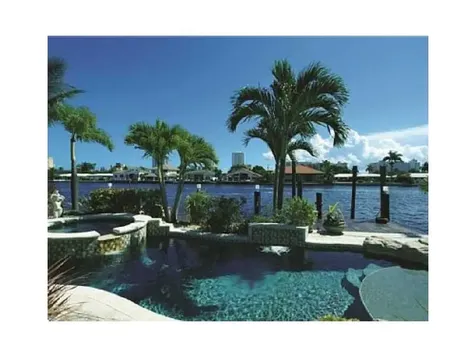 2726 SE 9th Street Pompano Beach FL 33062