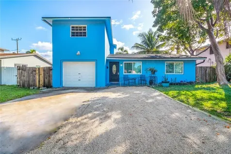 527 S 28th Avenue Hollywood FL 33020