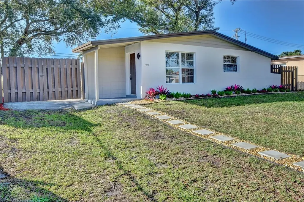 5510 SW 38th Court Davie FL 33314