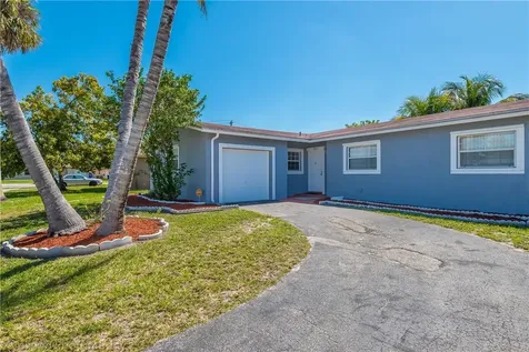 6802 Merion Place North Lauderdale FL 33068