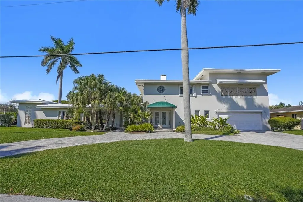 2225 SE 8th Court Pompano Beach FL 33062