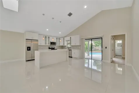 2406 NW 94th Avenue Coral Springs FL 33065