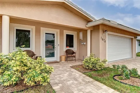 1674 NE 46th Street Oakland Park FL 33334