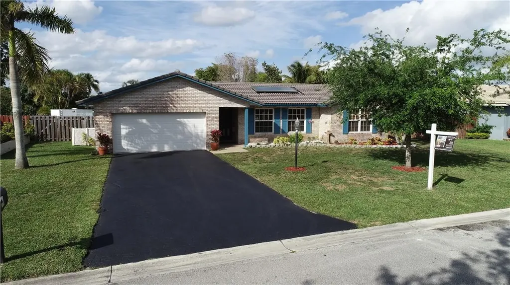 11859 NW 27th Street Coral Springs FL 33065