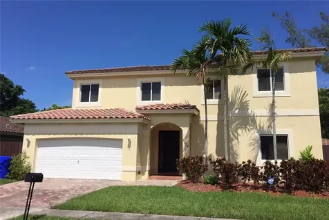 1305 N 30th Court Hollywood FL 33021