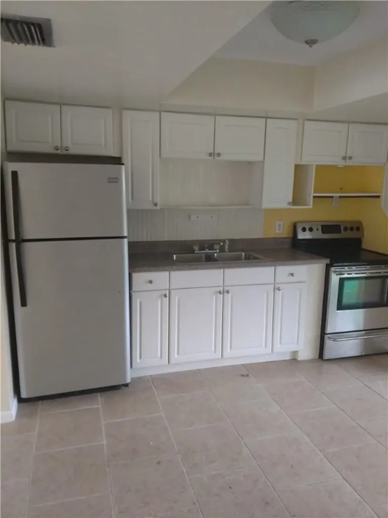 2061 NE 25th Avenue Pompano Beach FL 33062