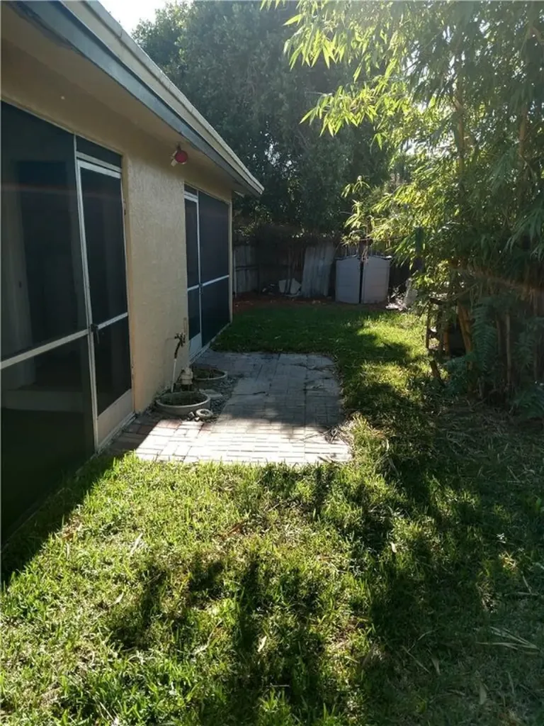 2061 NE 25th Avenue Pompano Beach FL 33062