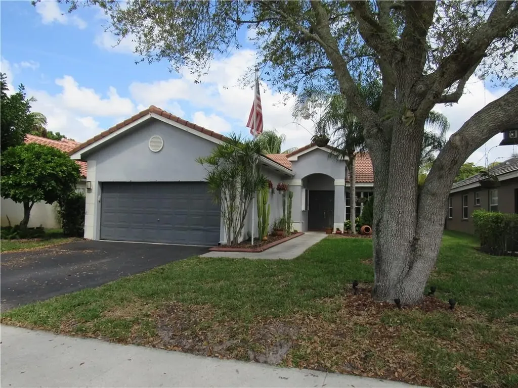 12525 SW 7th Place Davie FL 33325