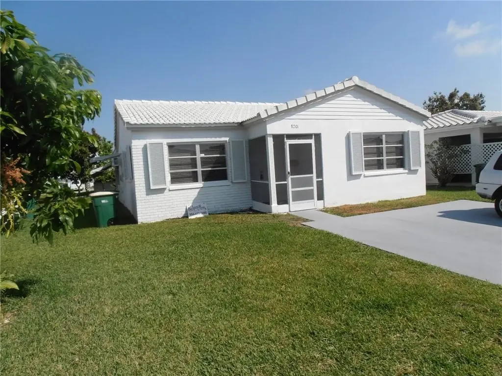 8201 NW 59th Street Tamarac FL 33321