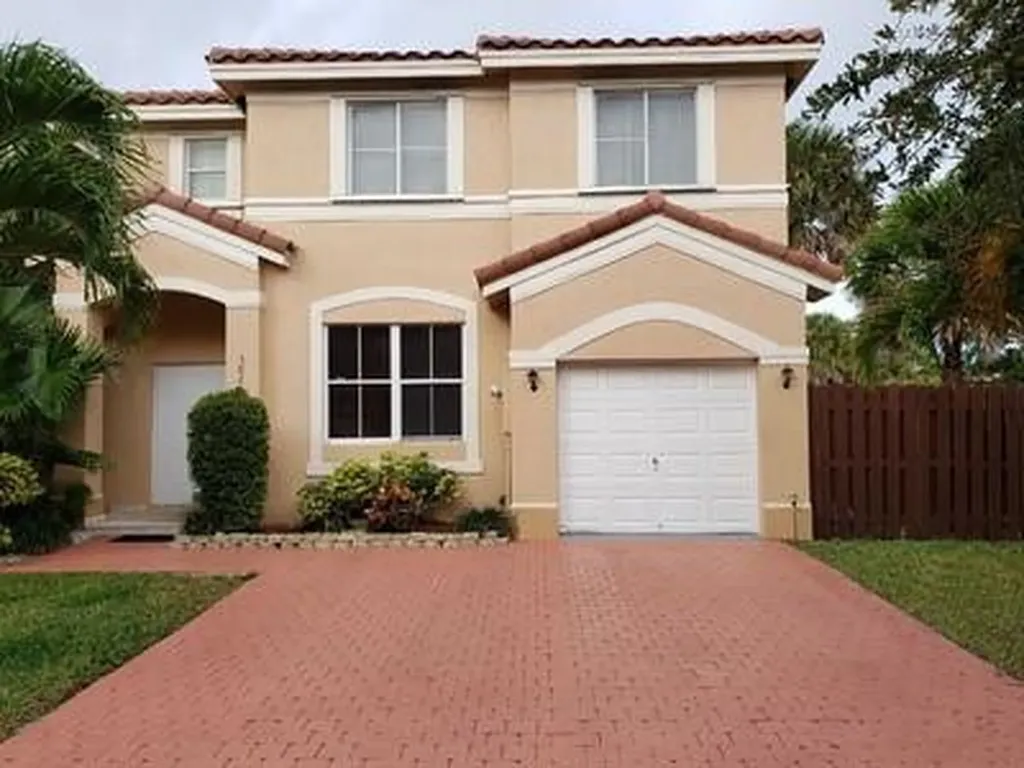 3826 SW 170th Avenue Miramar FL 33027