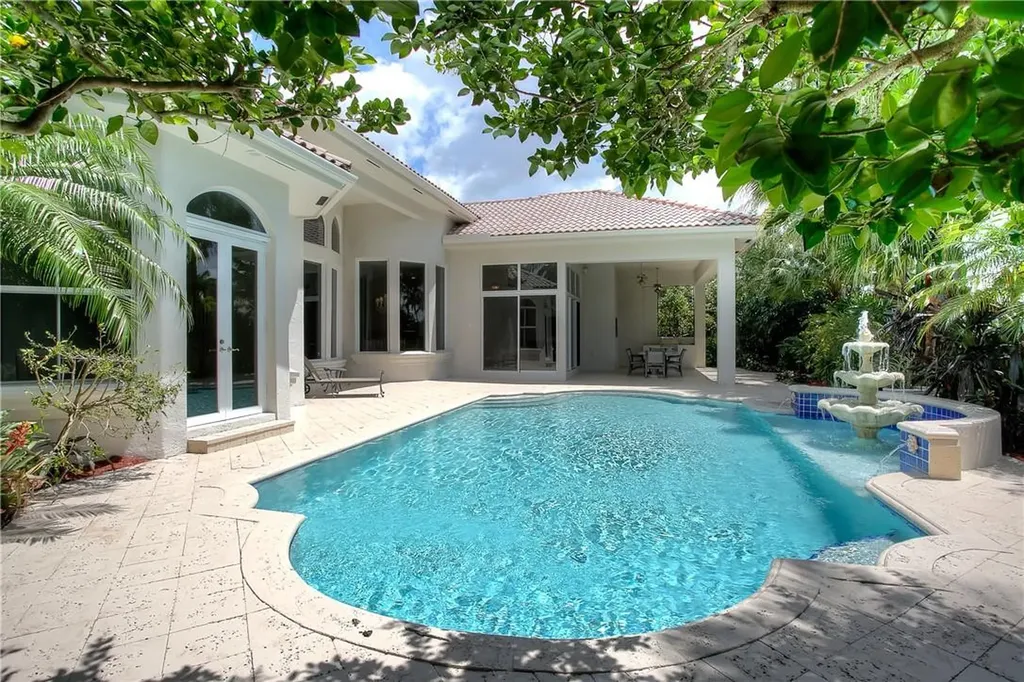 10380 Golden Eagle Court Plantation FL 33324