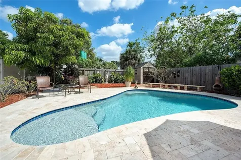753 NE 38th Street Oakland Park FL 33334