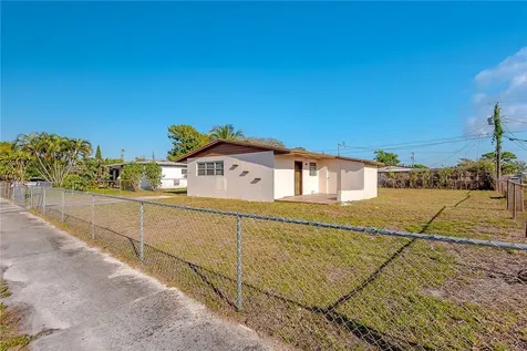 3291 NW 208th Street Miami Gardens FL 33056