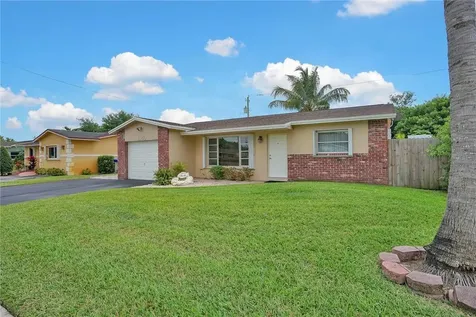 6350 Sherman Street Hollywood FL 33024