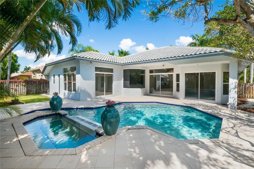79 NW 108th Terrace Plantation FL 33324