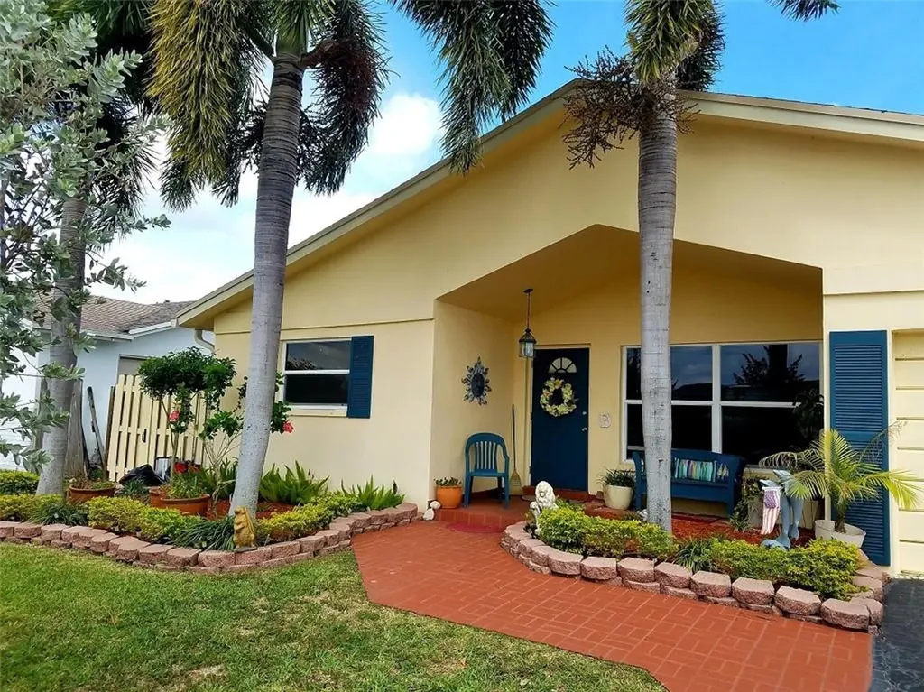 22642 SW 64th Way Boca Raton FL 33428
