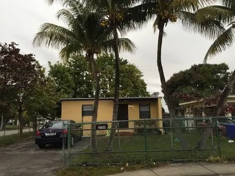 2799 NW 7th Street Fort Lauderdale FL 33311