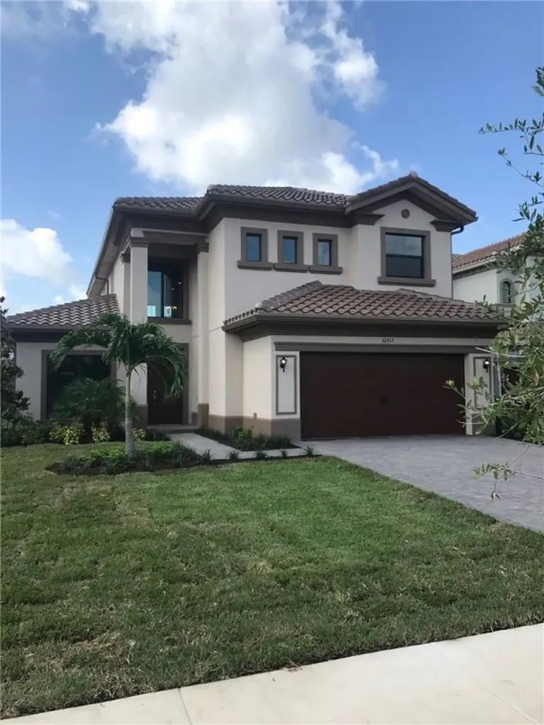 10352 Sweet Bay Manor Parkland FL 33076