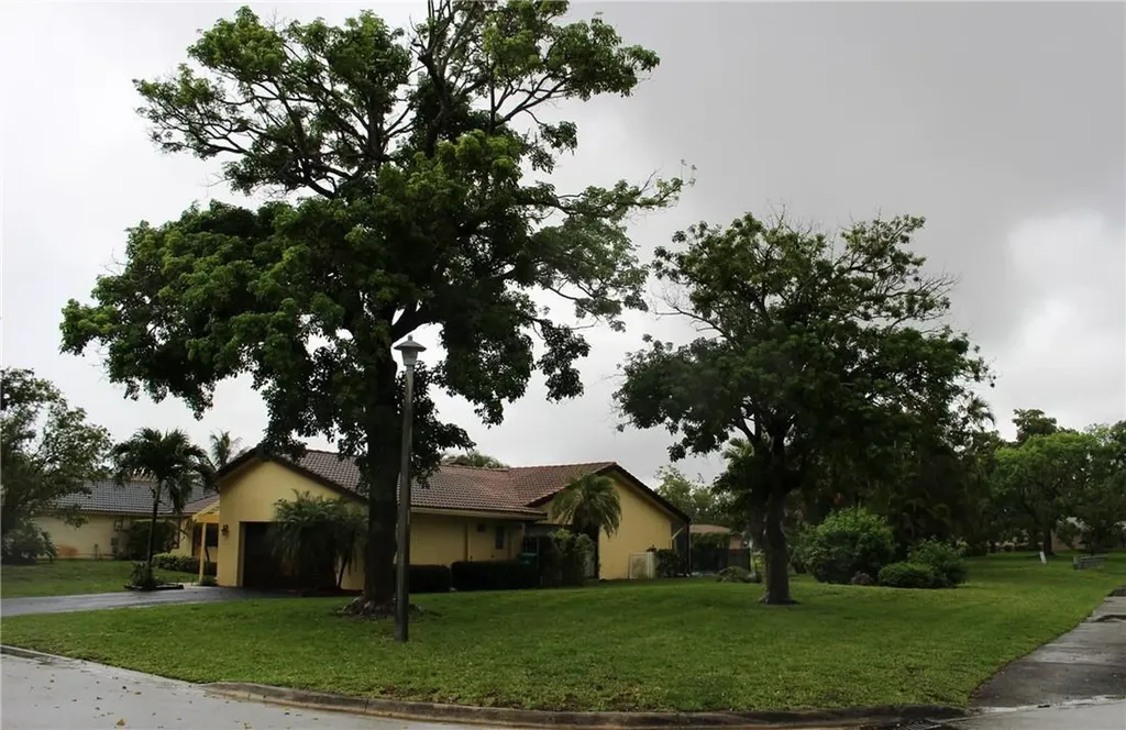 8366 NW 7th Street Coral Springs FL 33071