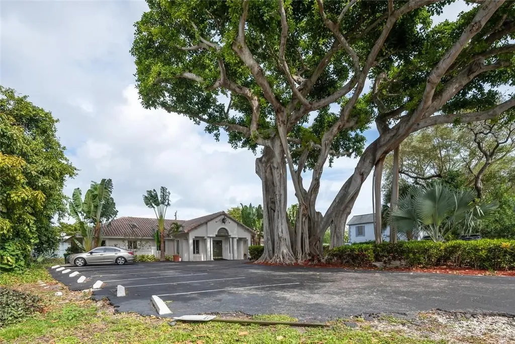 401 Camino Gardens Boulevard Boca Raton FL 33432