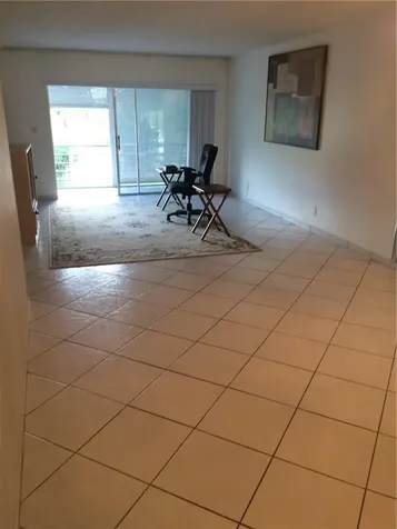 3571 Inverrary Drive Lauderhill FL 33319