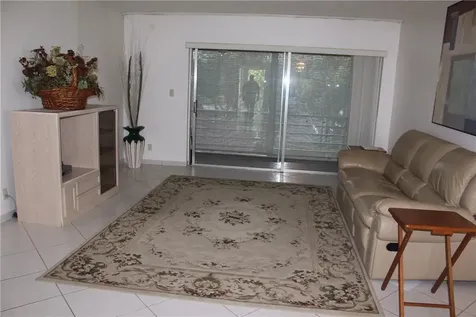 3571 Inverrary Drive Lauderhill FL 33319