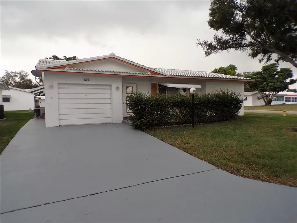 8980 NW 14th Street Plantation FL 33322