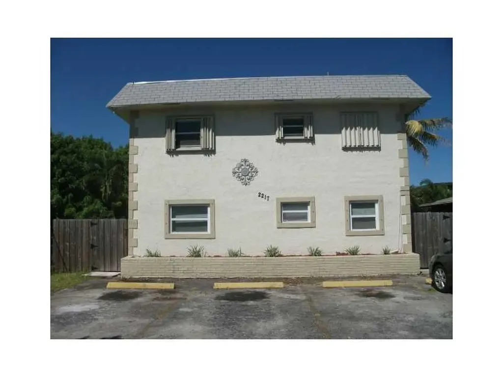 2217 NW 8th Street Fort Lauderdale FL 33311