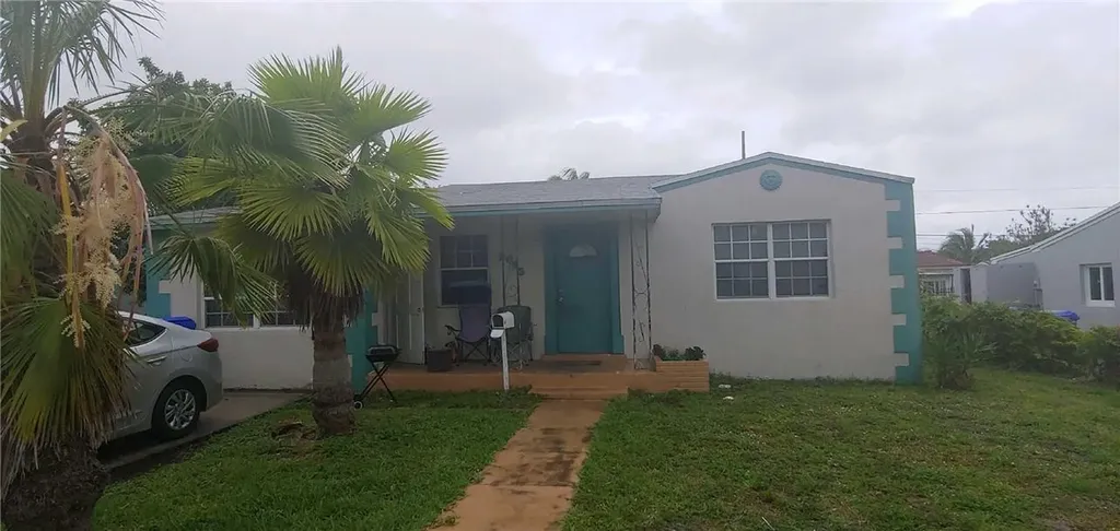 2645 Fletcher Street Hollywood FL 33020