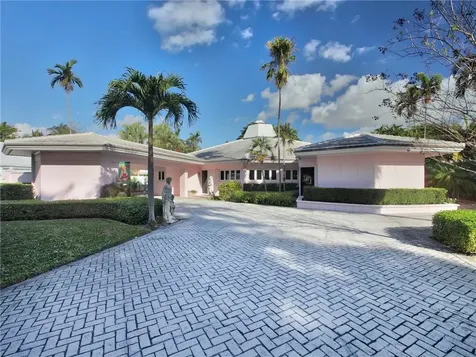 11 Tahoe Lane Sea Ranch Lakes FL 33308