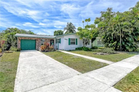 6462 SW 10th Court North Lauderdale FL 33068