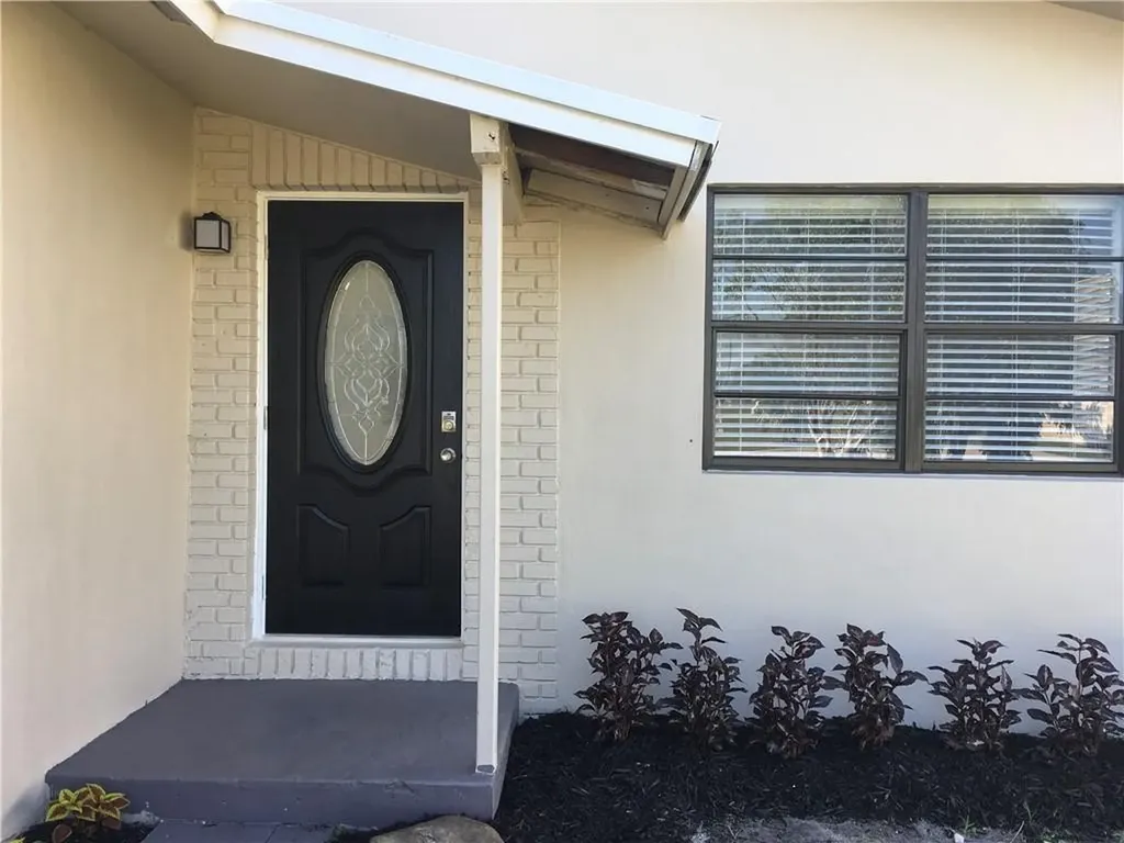 270 NE 34th Court Oakland Park FL 33334