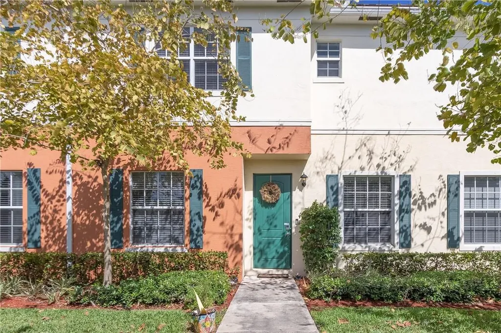 613 SW 3rd Avenue Pompano Beach FL 33060