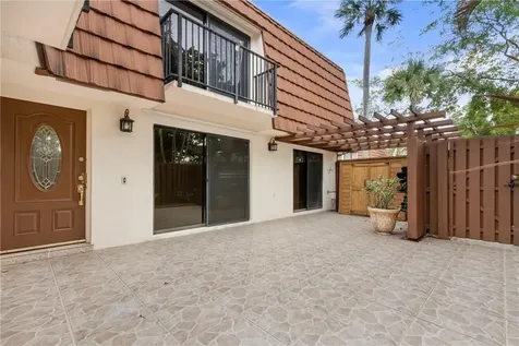 11861 SW 9th Manor Davie FL 33325