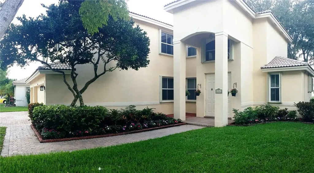 4967 NW 52nd Avenue Coconut Creek FL 33073