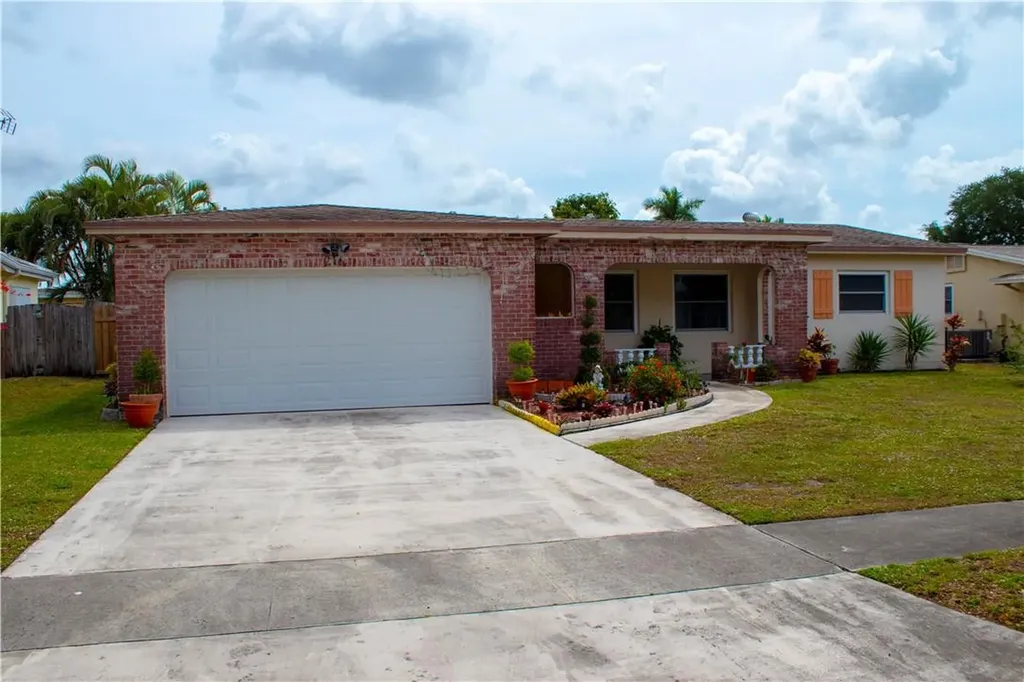 216 NW 79th Avenue Margate FL 33063