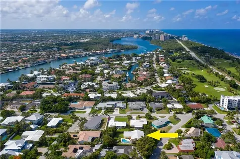 575 NE Wavecrest Court Boca Raton FL 33432