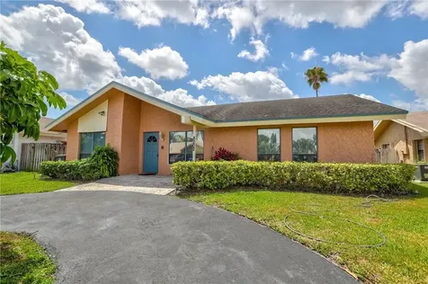 8202 SW 12th Street North Lauderdale FL 33068