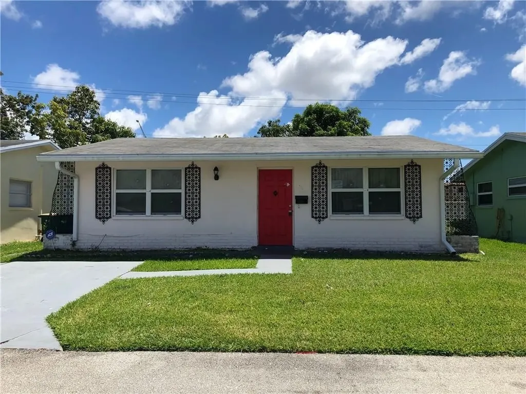 4914 NW 56th Court Tamarac FL 33319