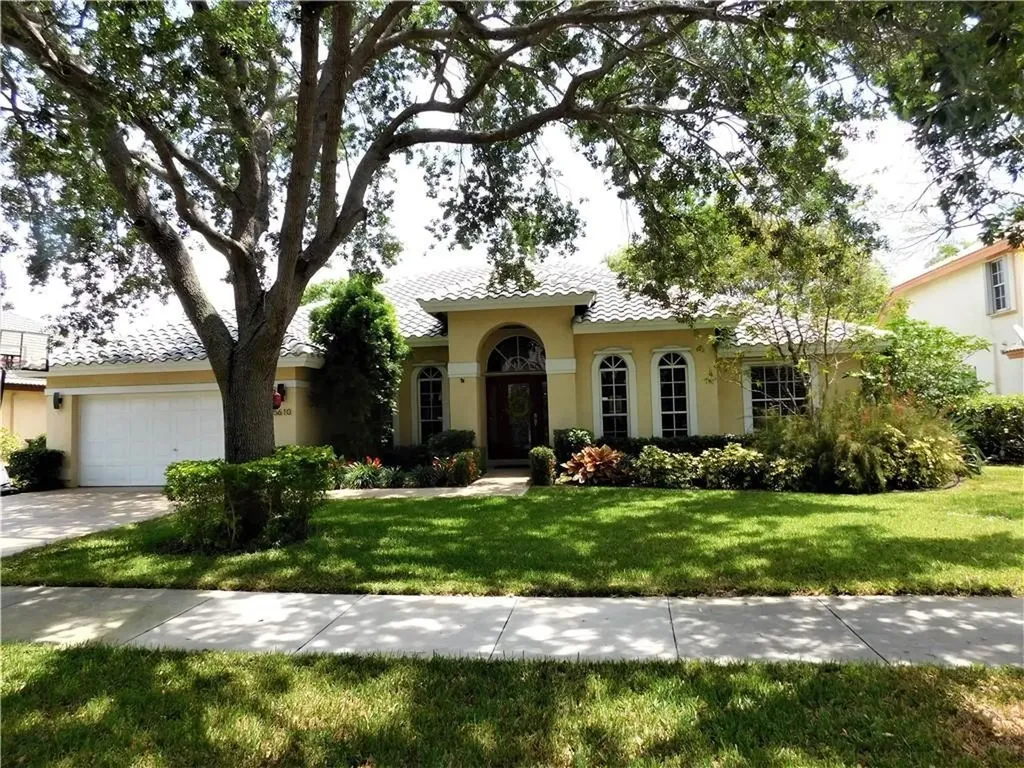 5610 NW 38th Terrace Coconut Creek FL 33073