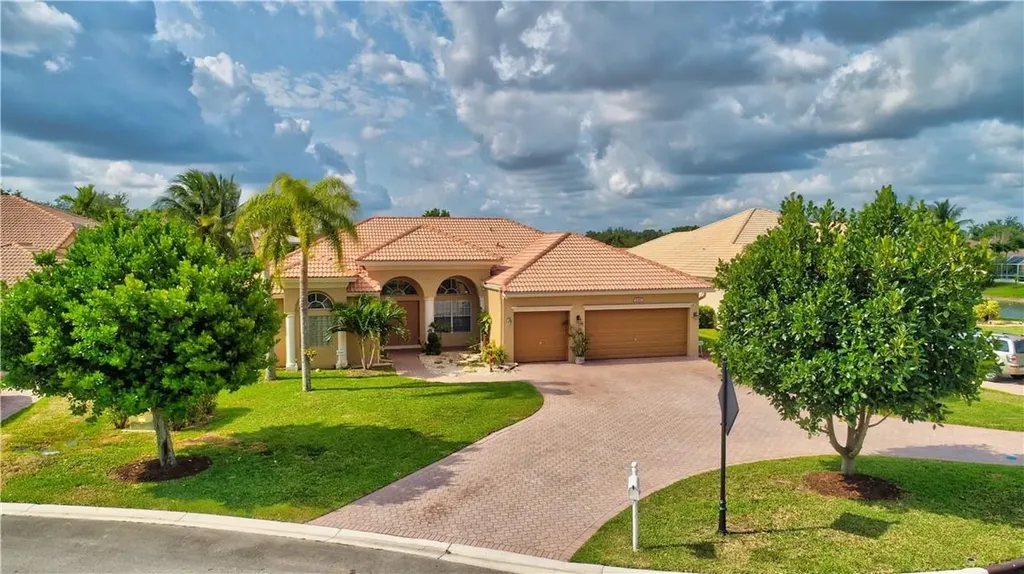 5740 NW 51st Place Coral Springs FL 33067