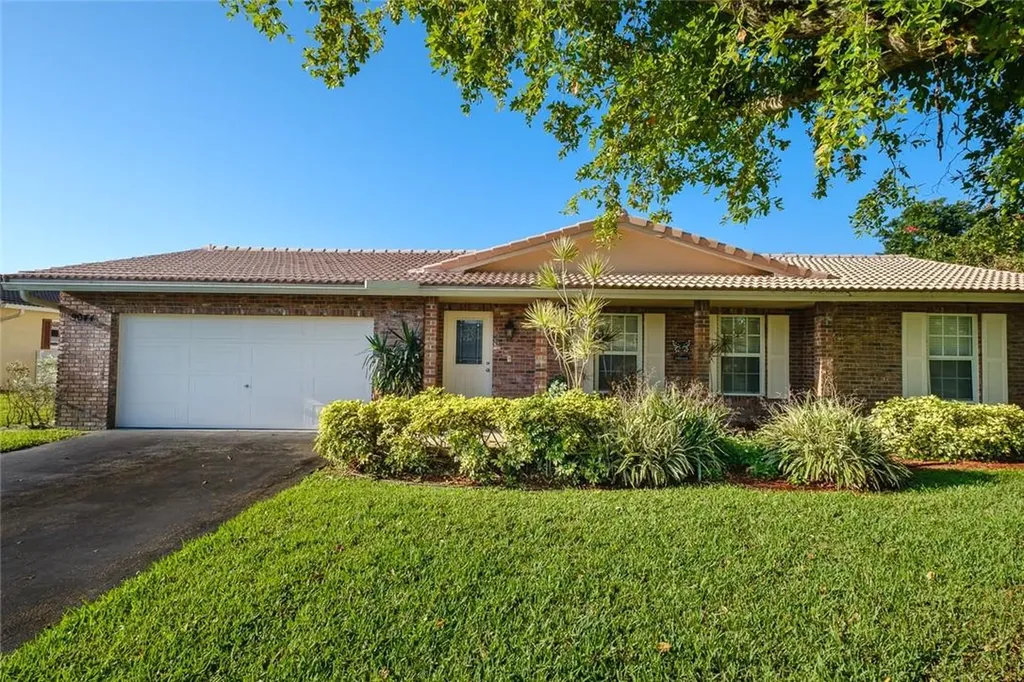 9044 NW 23rd Place Coral Springs FL 33065