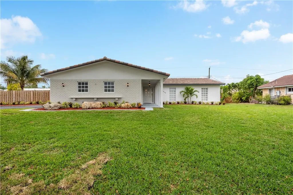 3606 NW 84th Terrace Coral Springs FL 33065