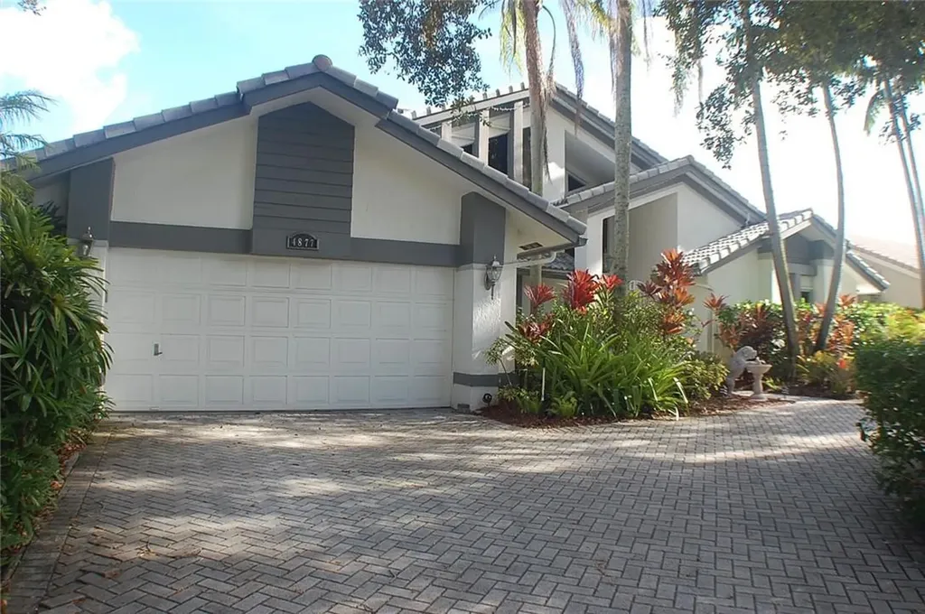 4877 NW 96th Drive Coral Springs FL 33076