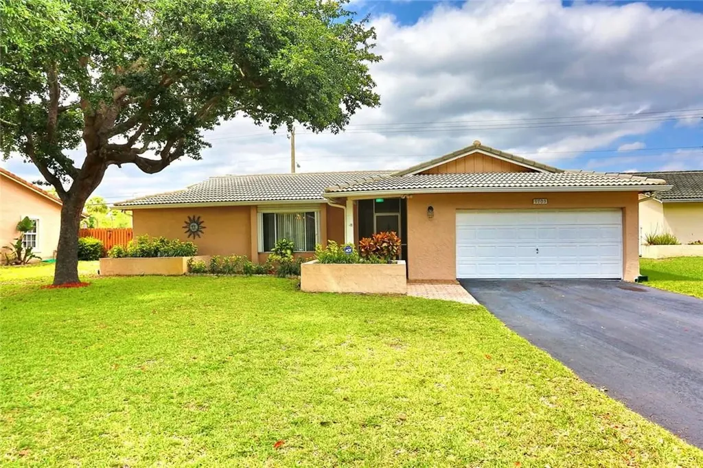 9703 NW 28th Place Coral Springs FL 33065