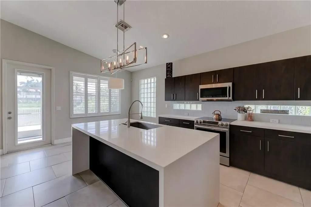 5143 NW 121st Drive Coral Springs FL 33076