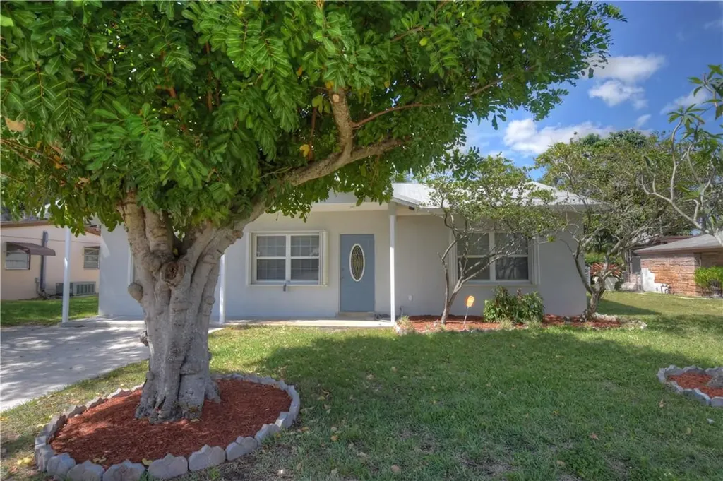 5615 Atlanta Street Hollywood FL 33021
