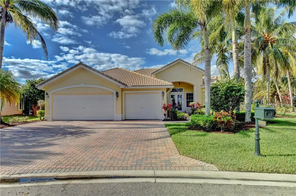 10908 NW 67th Place Parkland FL 33076