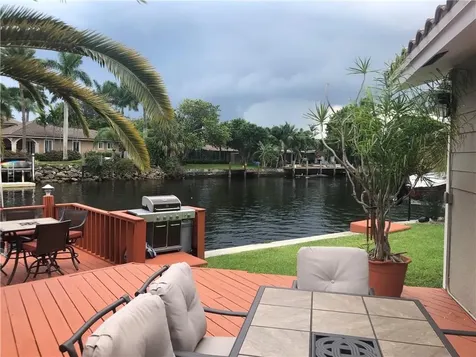 2000 NE 21st Court Wilton Manors FL 33305